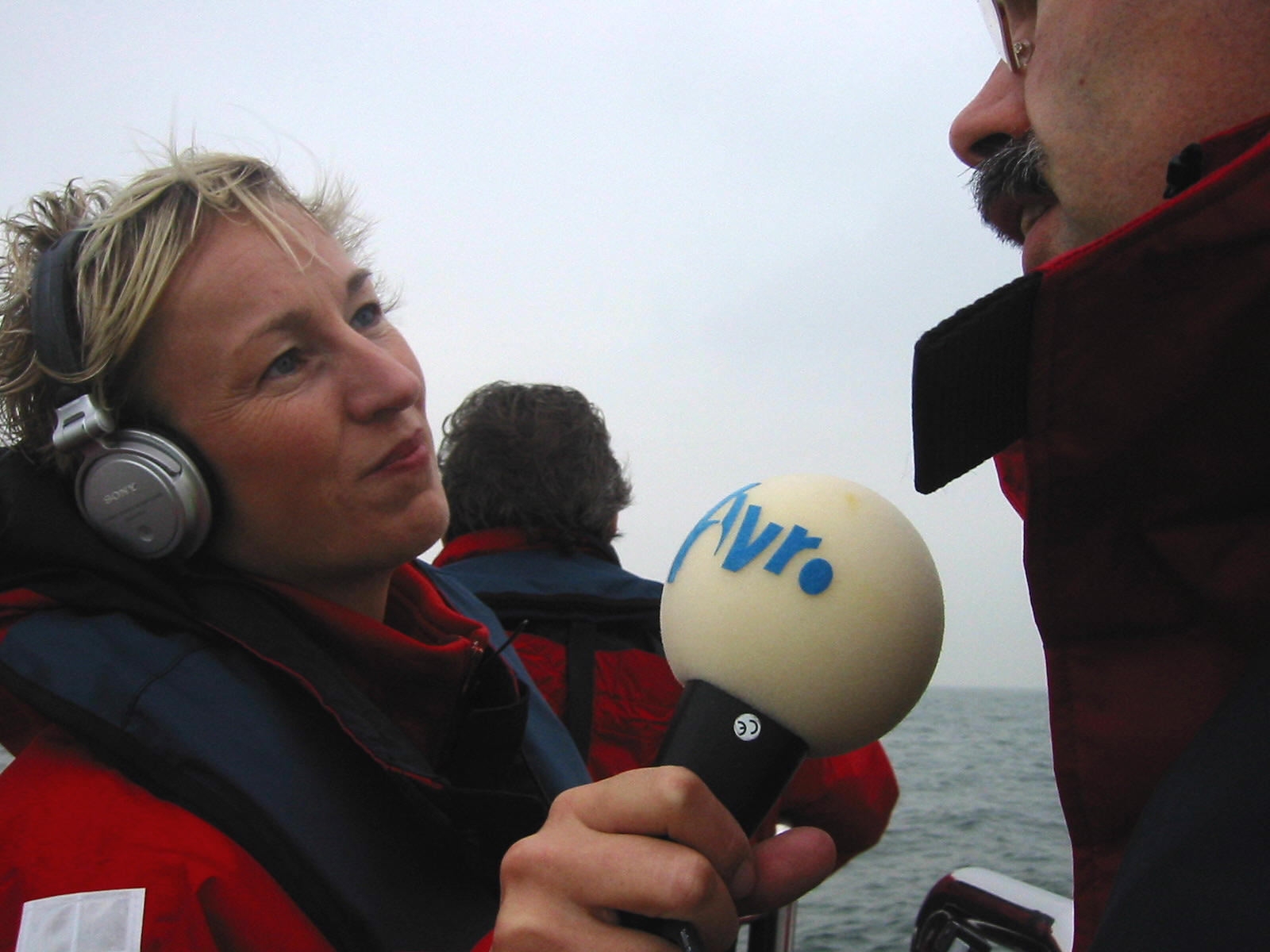 Interview about the first power delivery of the off shore windmill park in Egmond aan Zee, October 2006 (photo by Jos Wassink)